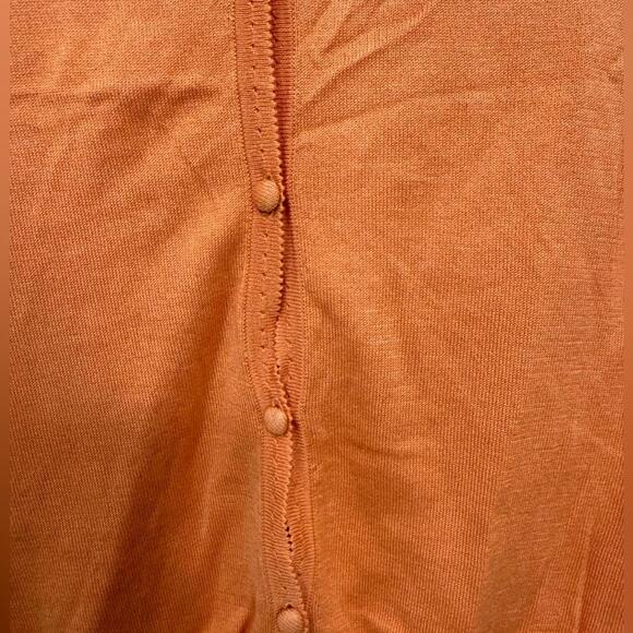 NWT Maxime Orange Short Sleeve Button Up V-Neck Cardigan Top- Size Medium - Picture 4 of 5